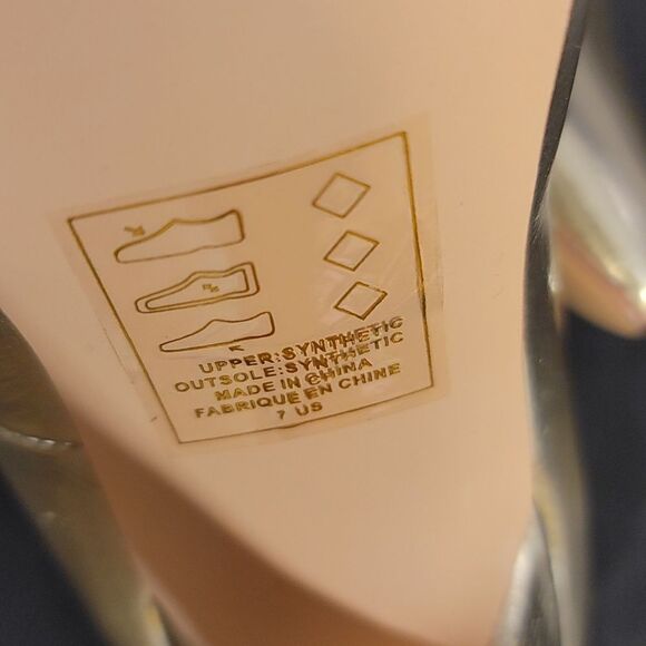 BRAND NEW SIGNATURE WOMEN'S HIGH HEEL STILETTOS PUMP - Picture 15 of 16